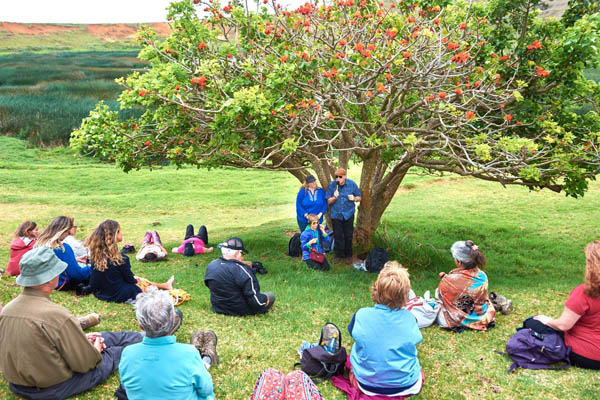 rapanui2018_19.jpg